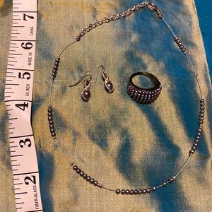 Gray/silver necklace/earrings/ring set